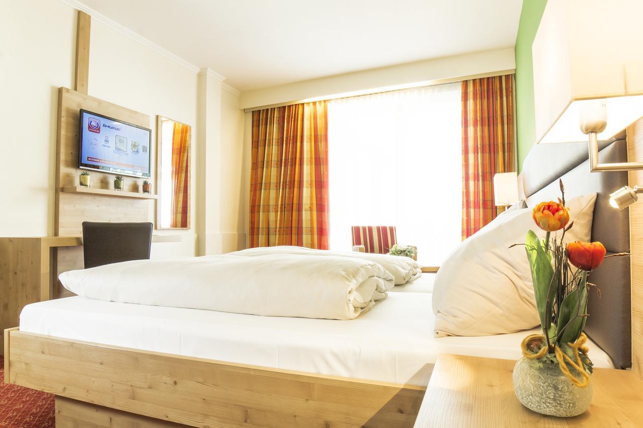 Hotel Rössl-Dependance Neue Post Schladming Buitenkant foto
